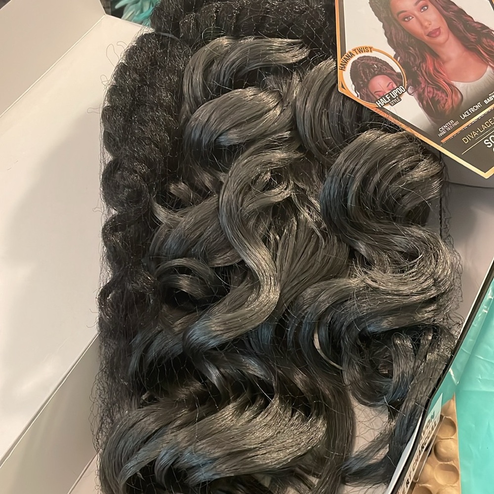 Zury Wig AVON